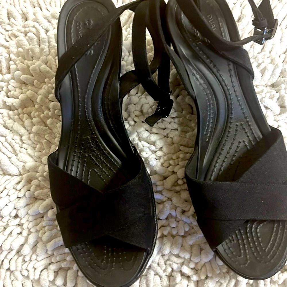 Croc platforms